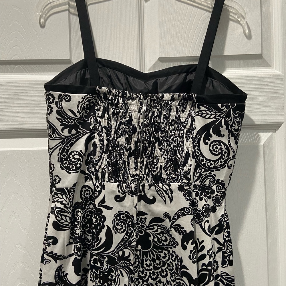 Dress by SUNHEE - Picture 3 of 4